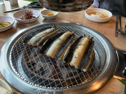 Minmuljangeochon oe 1 (민물장어촌 외 1) 1