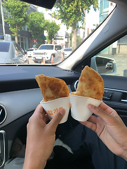 Motnanihotteok (못난이호떡) 2