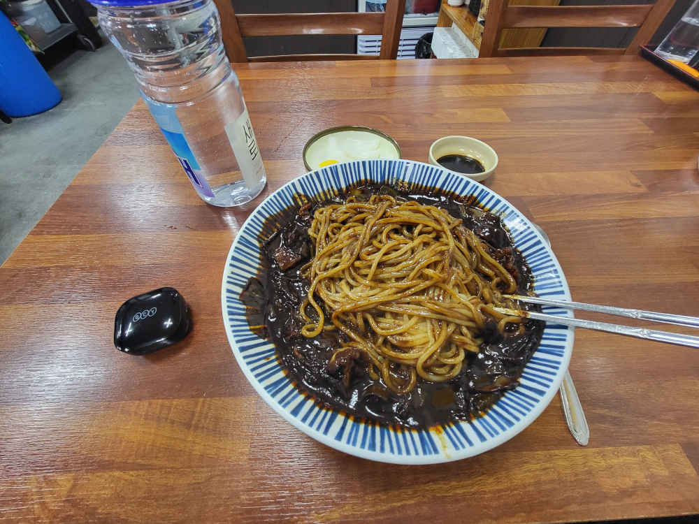 Sinsinbanjeom (신신반점) 1
