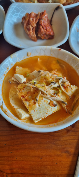 Seojonggadeun (서종가든) 3