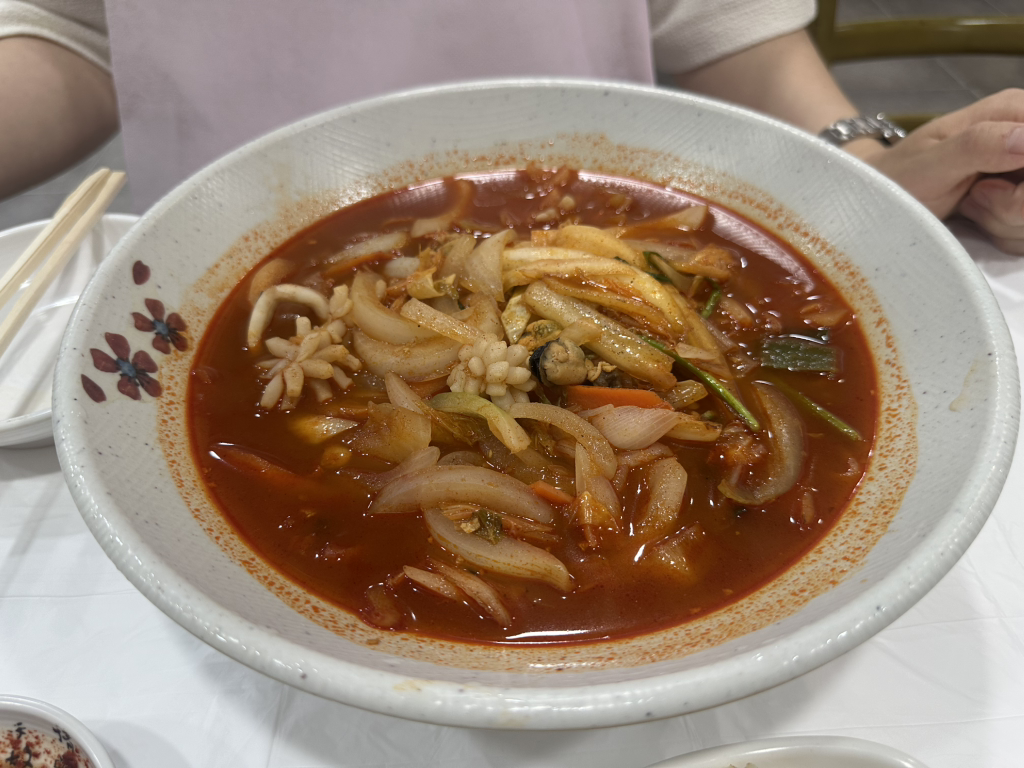 Sacheonhyangsonjjajang (사천향손짜장) 2