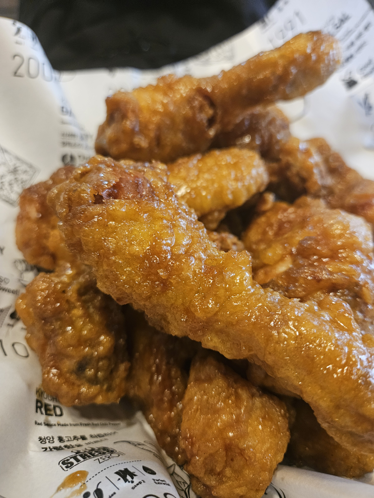Gyochonchikin seongjujeom (교촌치킨 성주점) 1