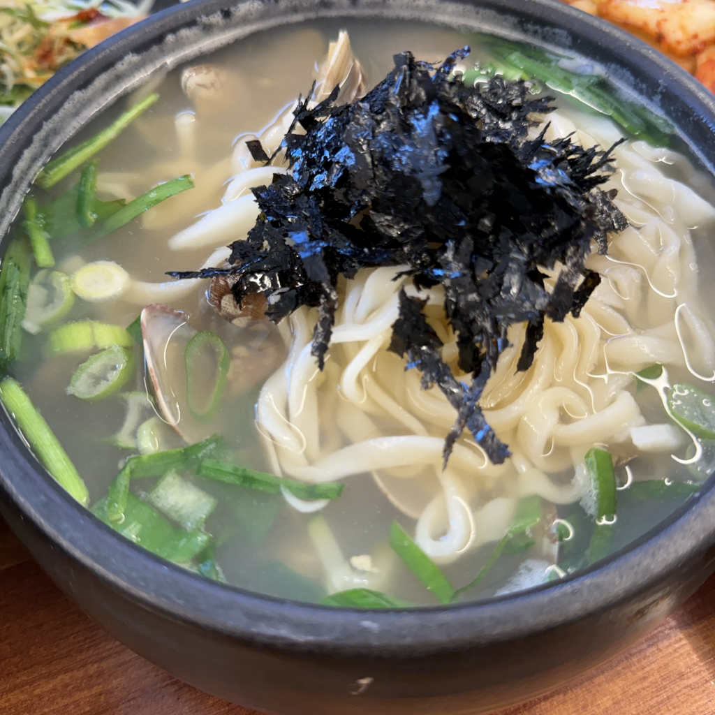 제비집손칼국수 2