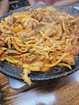 Oncheonipgu gijanggomjangeo (온천입구 기장곰장어) 2