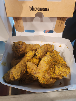 BHC치킨 제주첨단점 사진 4