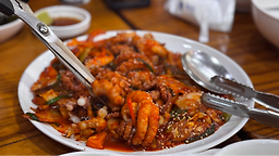 Gochangbokuinakjisesang (고창복의낙지세상) 1