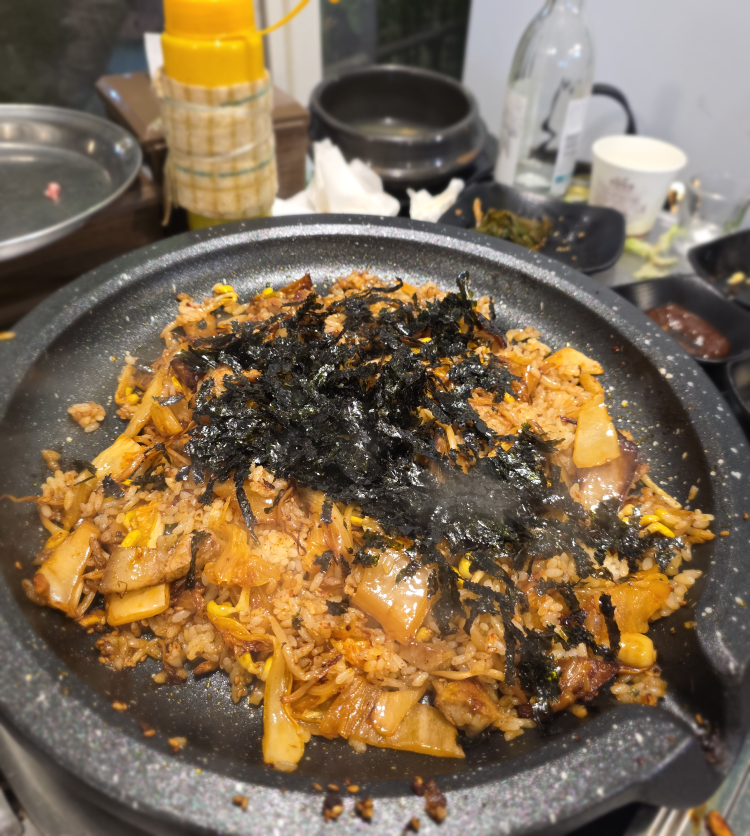 묵은지삼겹냉삼김치찌개 대표 사진