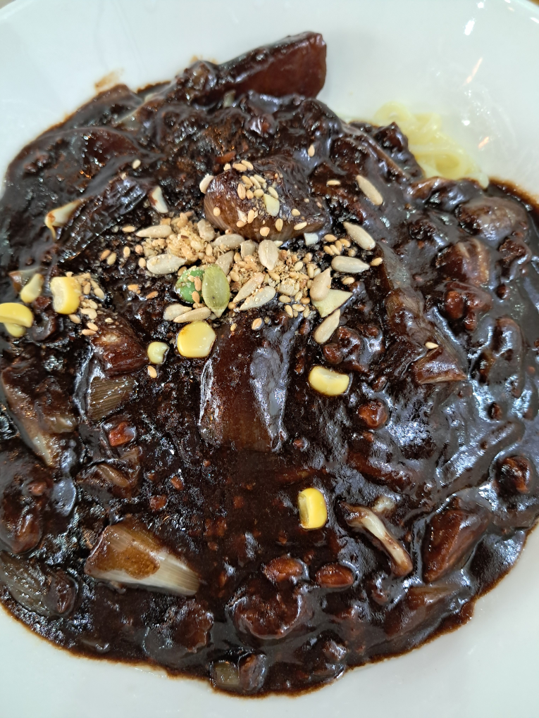 Bujasonjjajangsilanjeom (부자손짜장실안점) 2