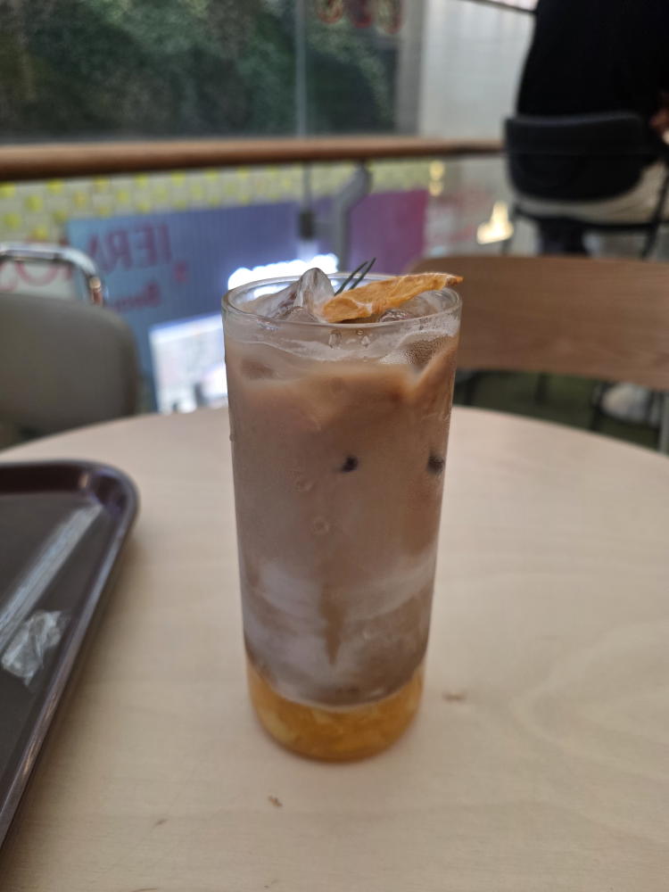 에르모소뷰티카페