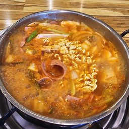Imkkeokjeongbudaejjigae 2
