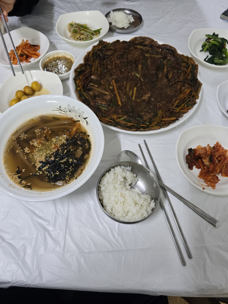 Seongjuhalmaemukchon (성주할매묵촌) 2