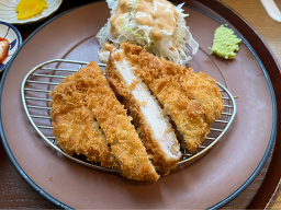 부엉이돈가스 학동역점 사진 4