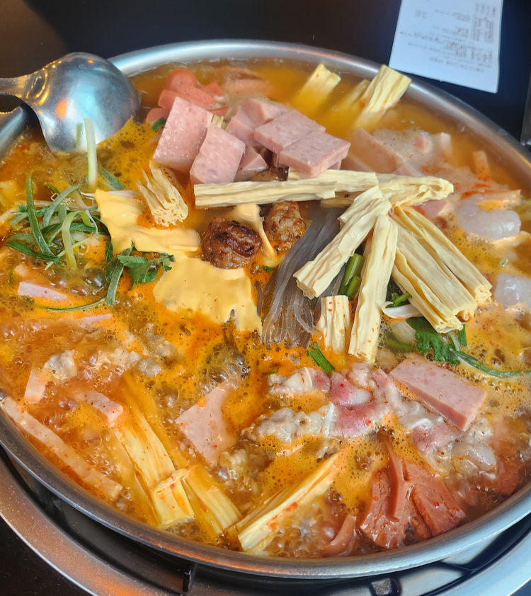 완백부대찌개삼겹살 성수낙낙점 대표 사진