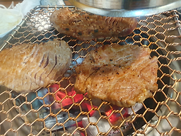 Baeknyeonsikdangseoseogalbi (백년식당서서갈비) 3