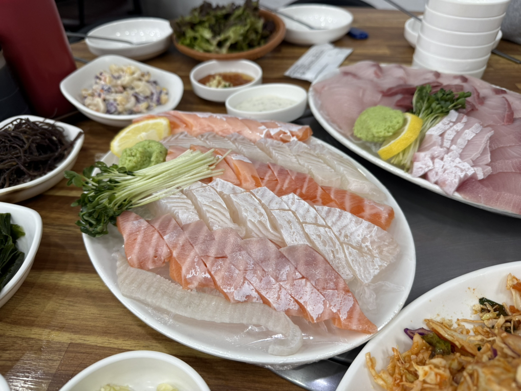 속초종합어시장 서현점 사진 6