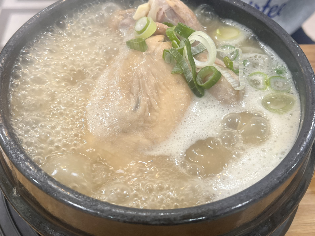 Songdomyeongpumsamgyetang 4
