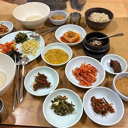 곰실보리밥집 5