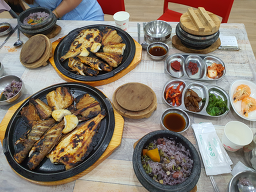 동명항생선구이 8
