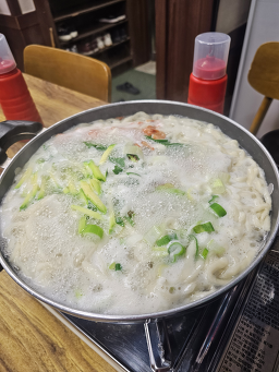 살구나무집칼국수 5
