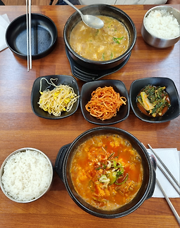 Kongdamttukbaegi (콩담뚝배기) 1