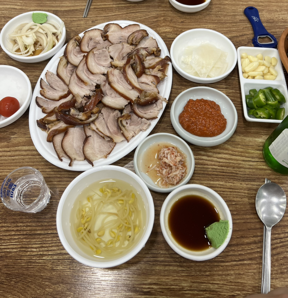 Paldohanyangjokbal (팔도한양족발) 1