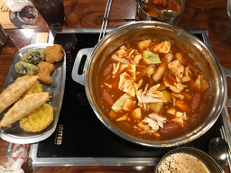두끼떡볶이 신림역점 사진 6