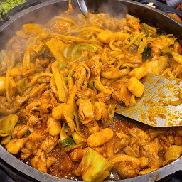 Chuncheonwangdakgalbi (춘천왕닭갈비) 1