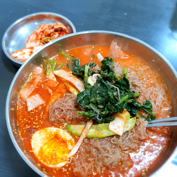 홍두깨손칼국수 1