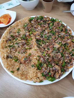 강릉엄지네꼬막집 수원영통점 사진 3