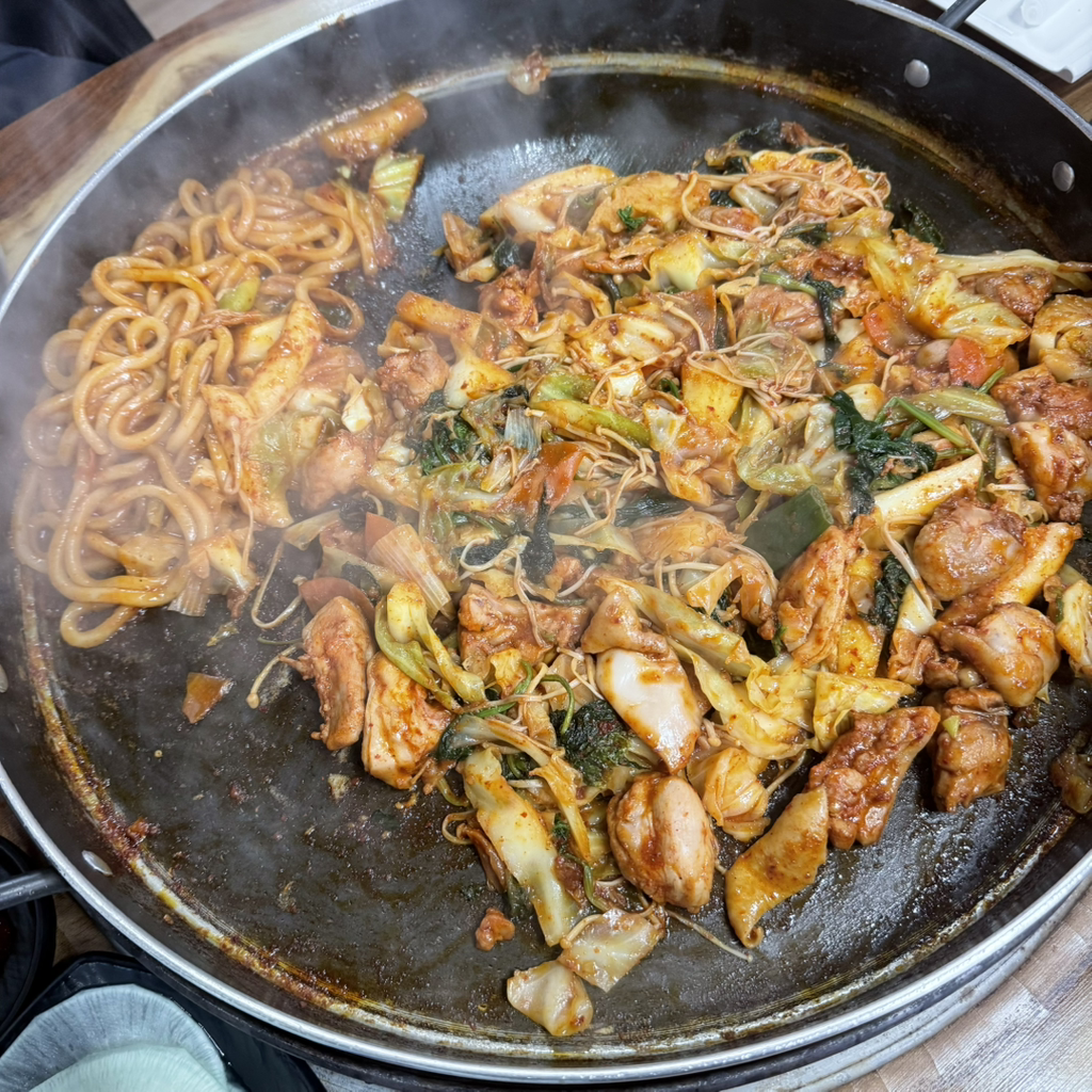 Chuncheonhobandakgalbi (춘천호반닭갈비) 2