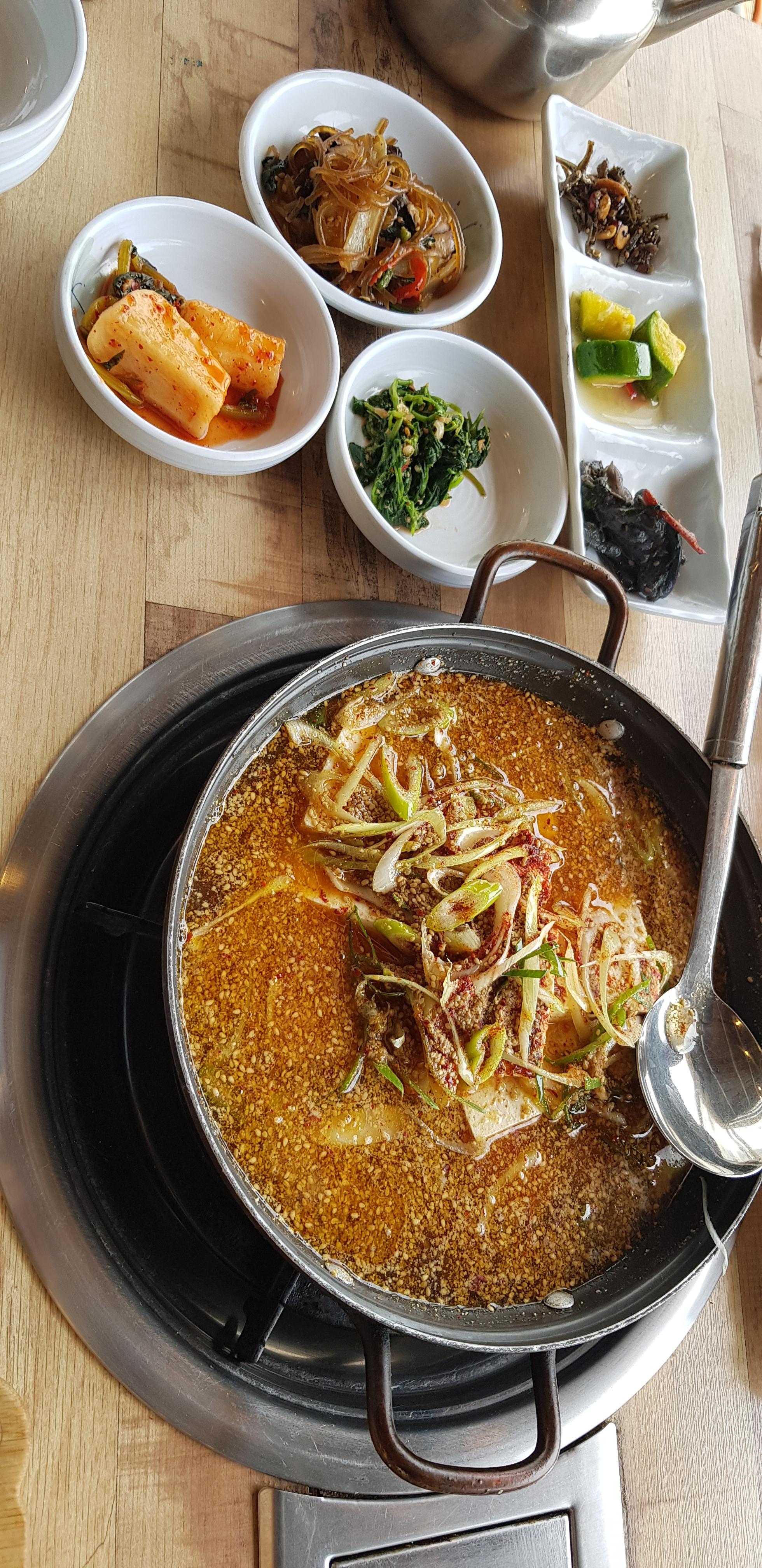 Yangjujaeraesiksondubu (양주재래식손두부) 2