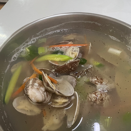 Nammunbajirakkalguksu (남문바지락칼국수) 1