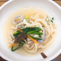 Urimiljinmikalguksu (우리밀진미칼국수) 2