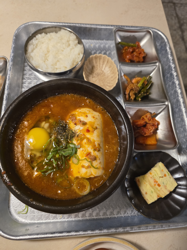 느티나무식당 사진 2