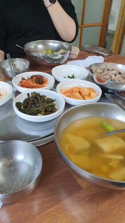 Beodeunamujip (버드나무집) 3