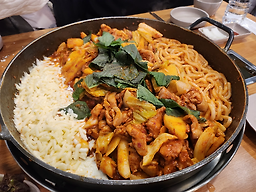 Mangwoldongdakgalbi 4