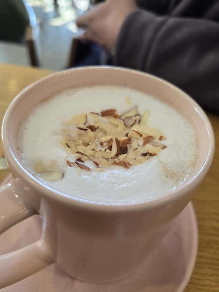 카페로이