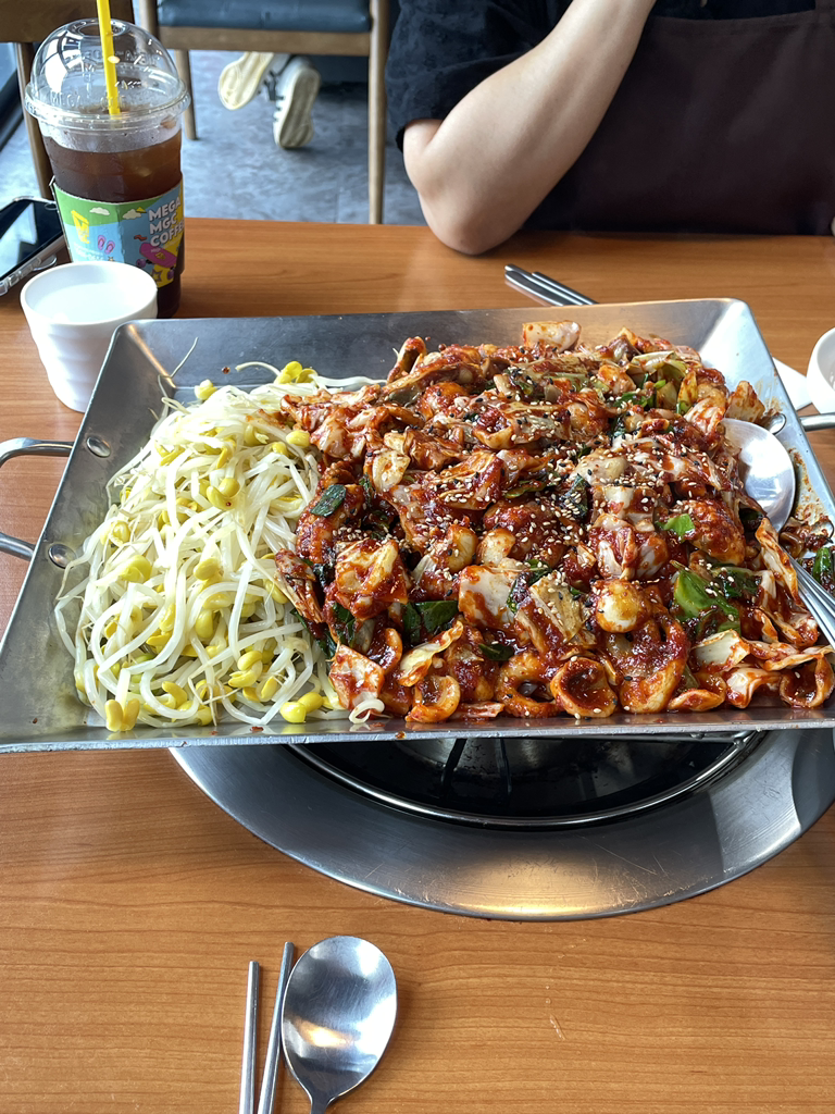 Paldangwonjokaljebi (팔당원조칼제비) 3