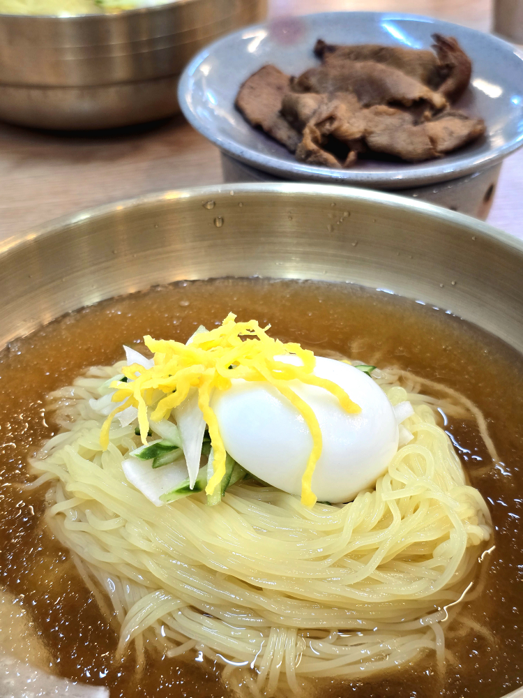 Milyangdongnaemilmyeon (밀양동래밀면) 1