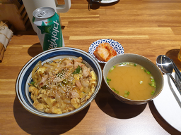 여운 대표 사진