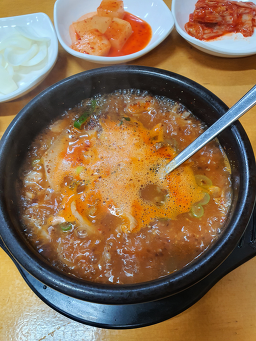 힘센복돼지 대표 사진