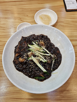 Jinjjamppong (진짬뽕) 2