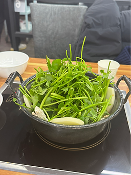 Deungchonsyabeukalguksu myeongdongjeom 5