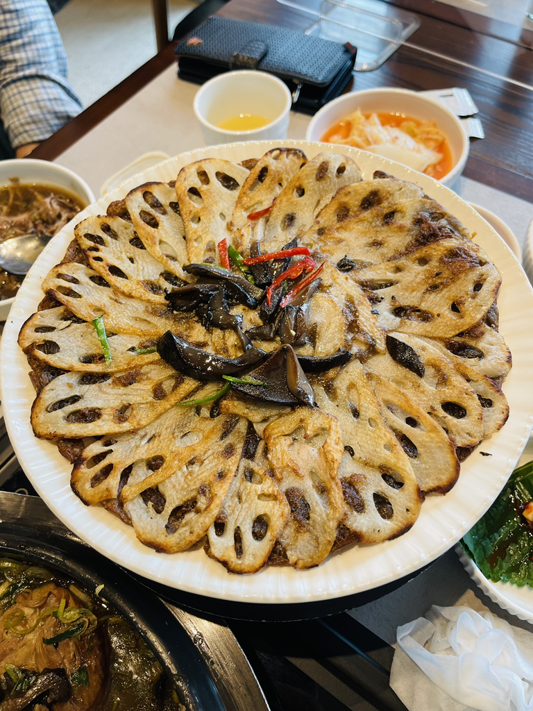 Sangeuneul (산그늘) 2