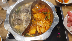 훠궈나라 홍대점 사진 2
