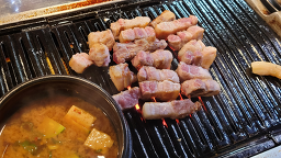 Yeontansaenggogijip (연탄생고기집) 1