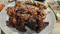 Jinjokbal (진족발) 3