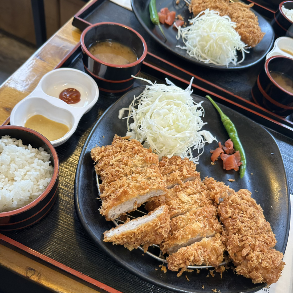 명동왕돈까스 홍대점 대표 사진