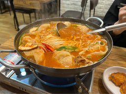Suyusonmandu (수유손만두) 3