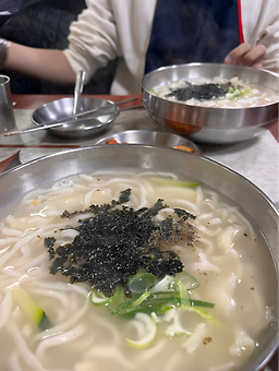 Gohyangkalguksu (고향칼국수) 2